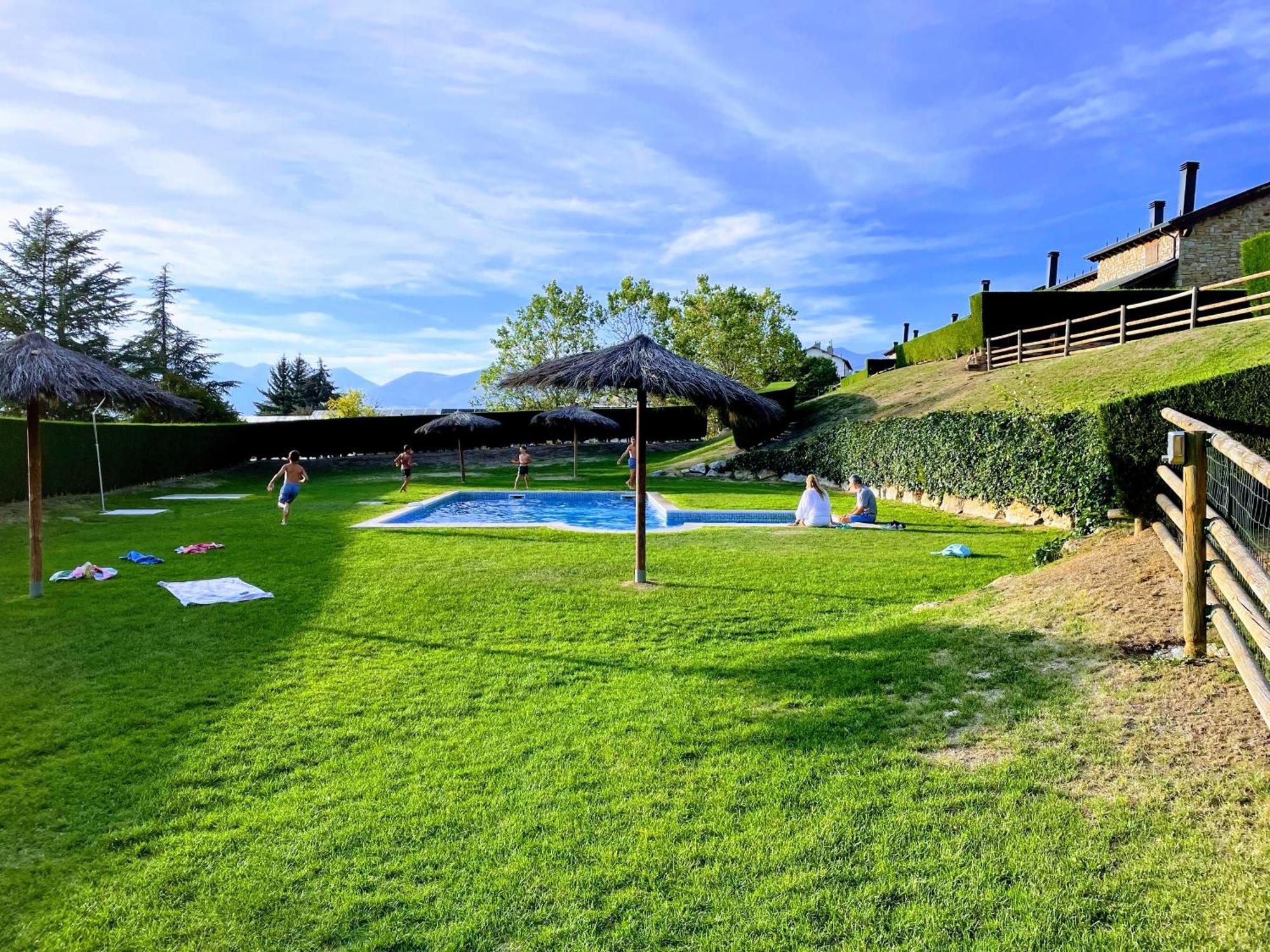 Apartamento Renovado Con Jardin Privado, Parking ,Wifi Y Piscina Osséja Zewnętrze zdjęcie