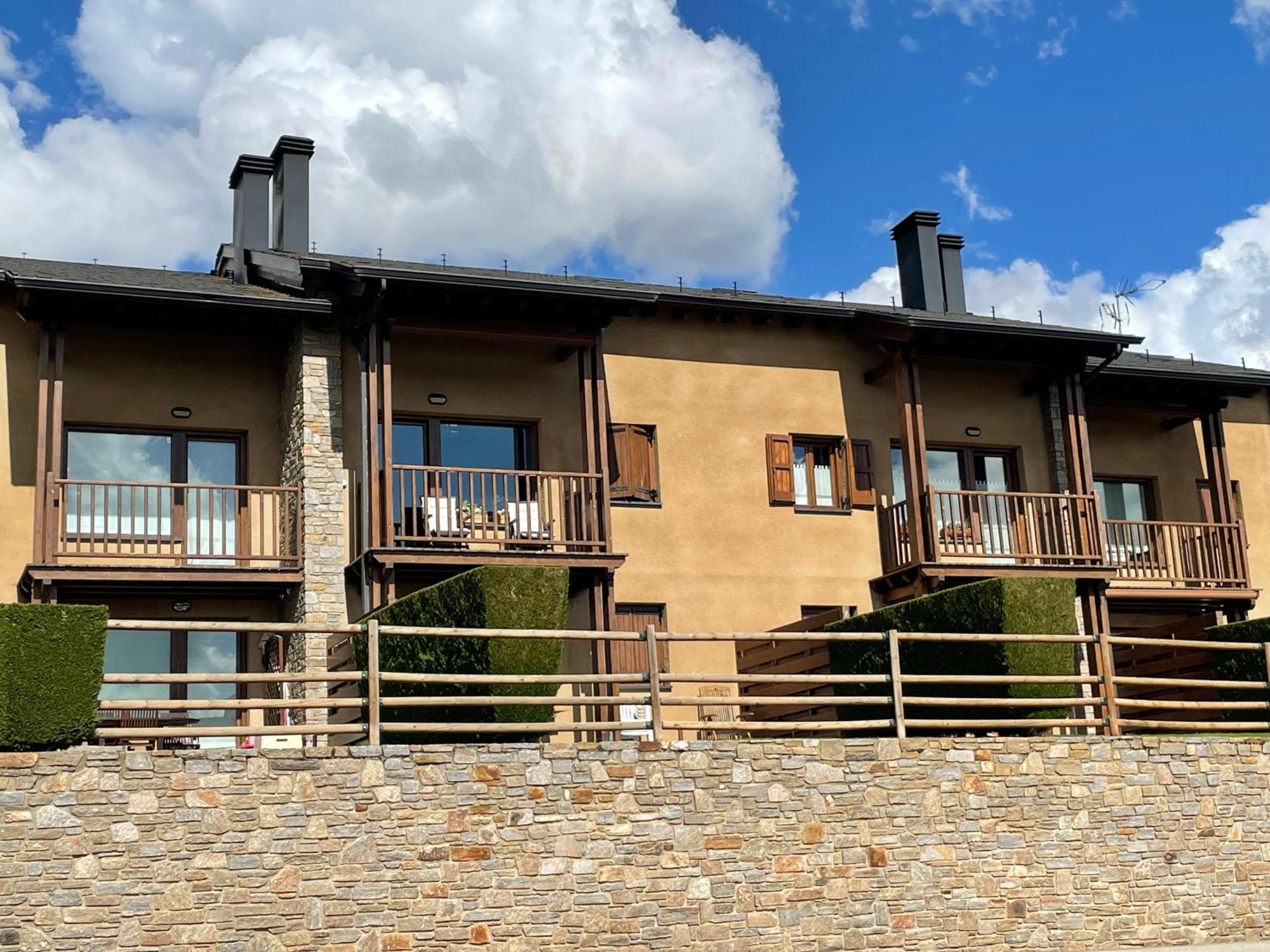 Apartamento Renovado Con Jardin Privado, Parking ,Wifi Y Piscina Osséja Zewnętrze zdjęcie